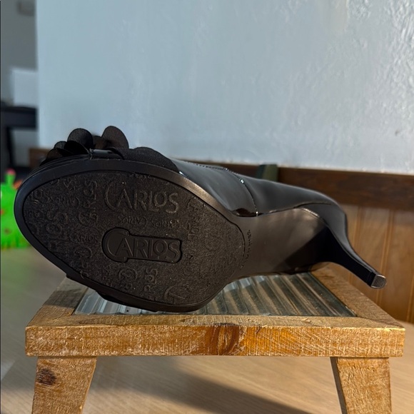 Carlos by Carlos Santana Cupcake Stiletto Black Patent Heel - Picture 6 of 8